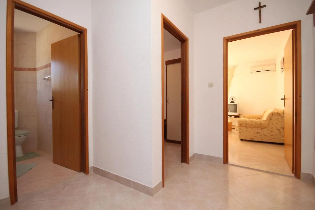Apartments With A Parking Space Seget Vranjica, Trogir - 8507